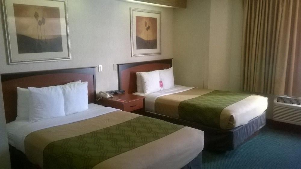 Econo Lodge North Academy Колорадо-Спрингс Экстерьер фото