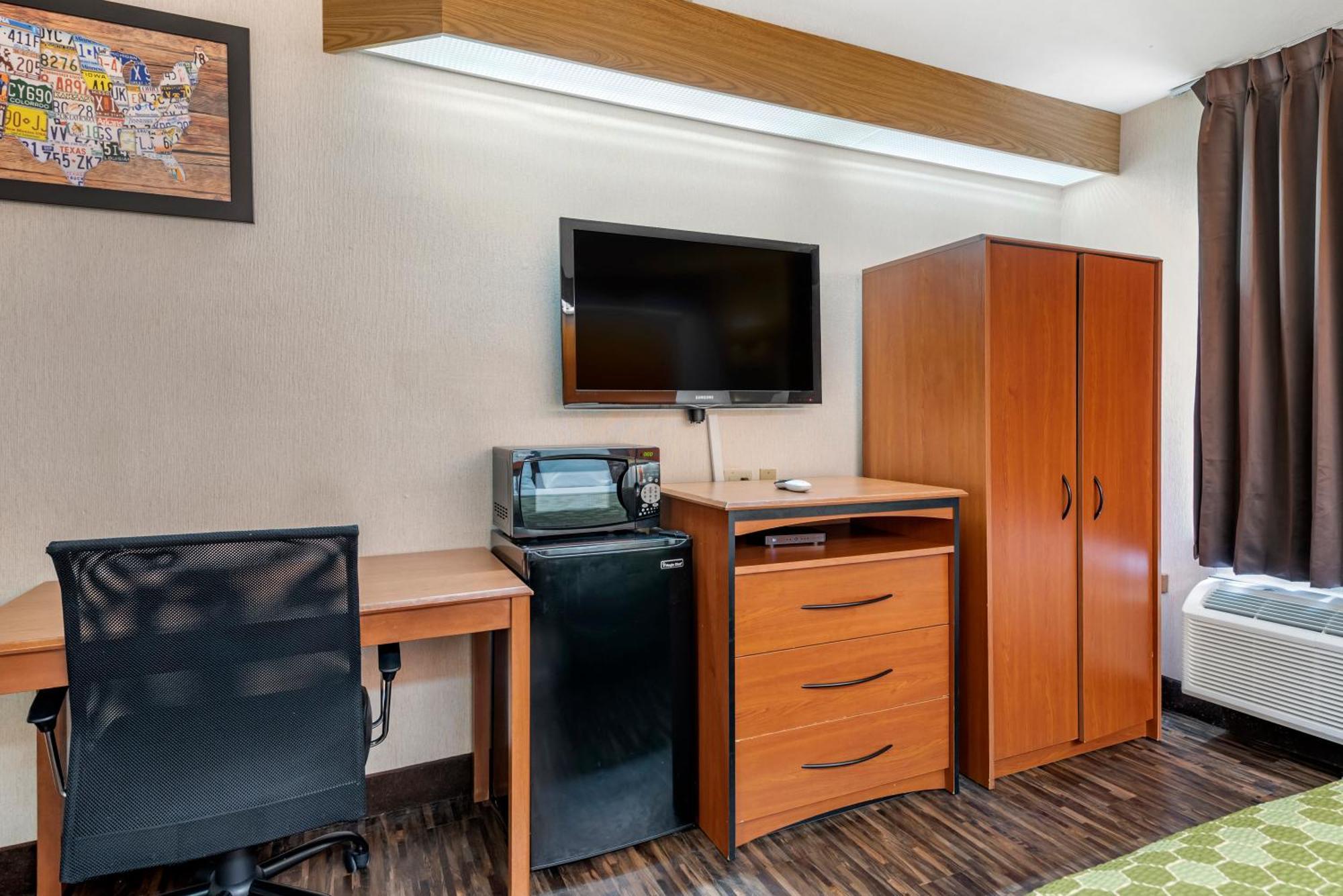 Econo Lodge North Academy Колорадо-Спрингс Экстерьер фото