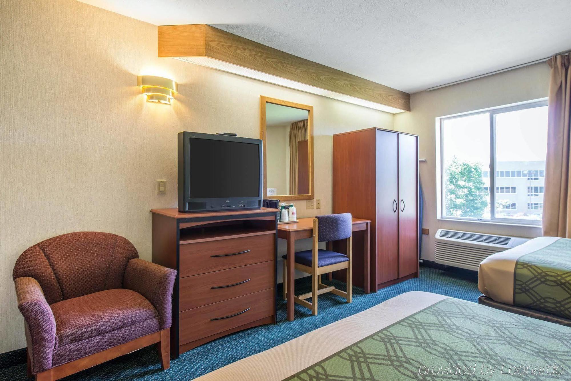 Econo Lodge North Academy Колорадо-Спрингс Экстерьер фото