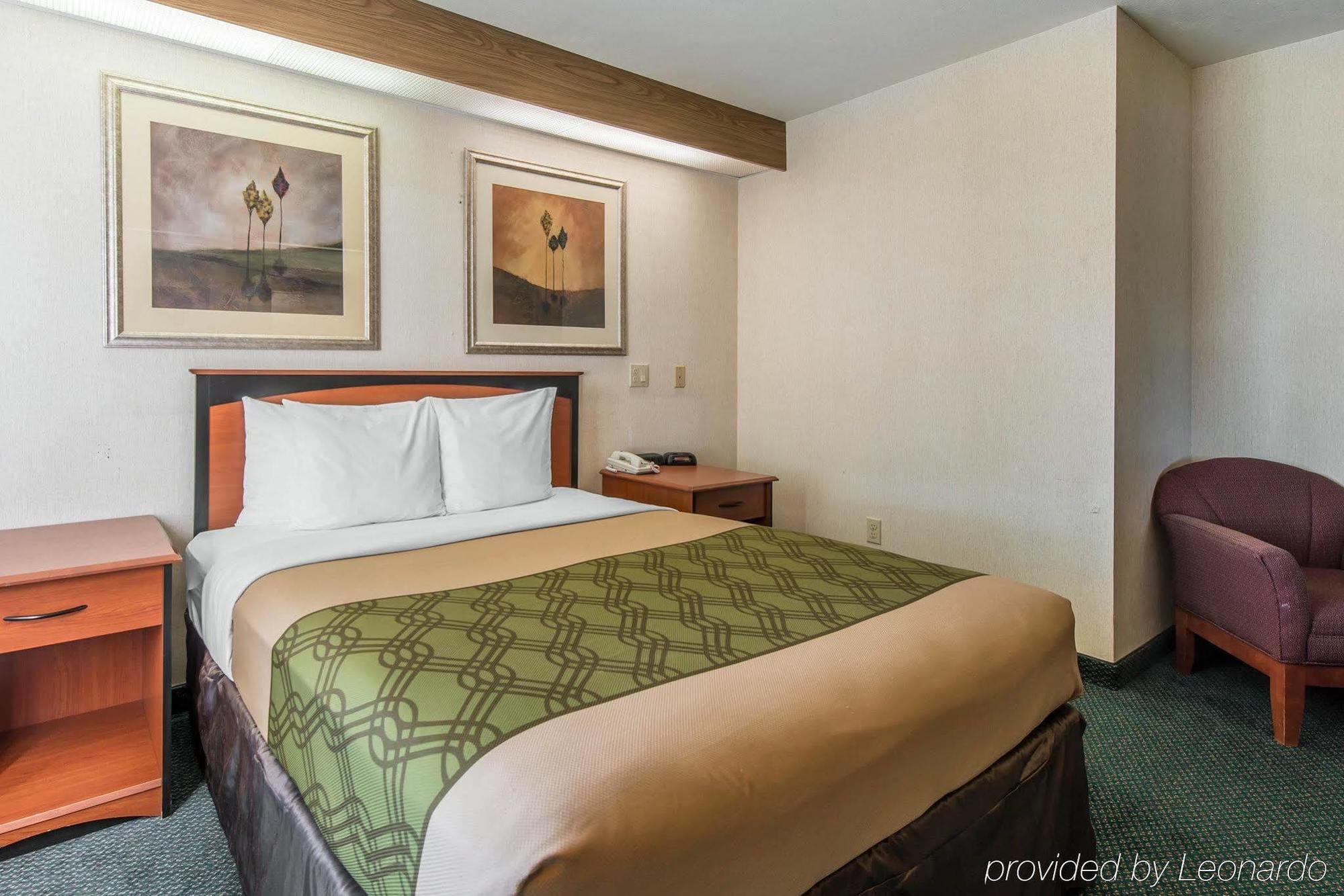 Econo Lodge North Academy Колорадо-Спрингс Экстерьер фото